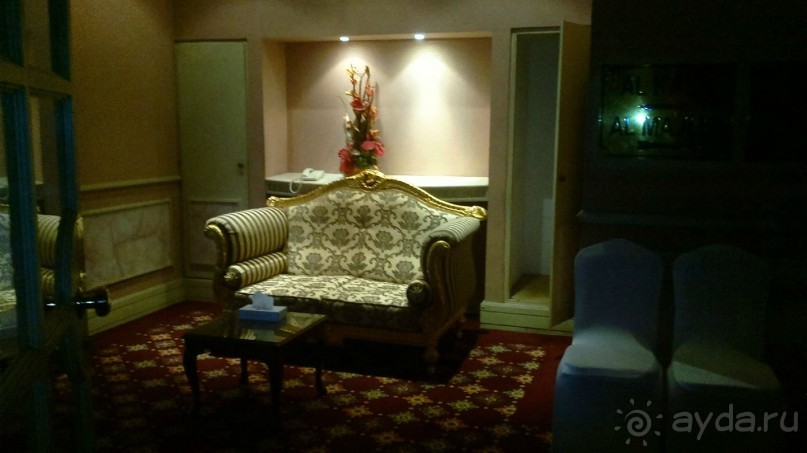 фото Holiday International Sharjah Hotel