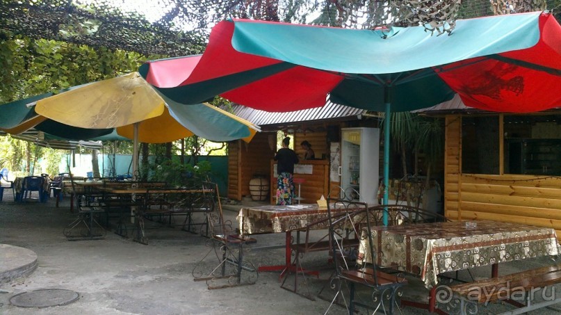 Кафе на территории гостиницы.