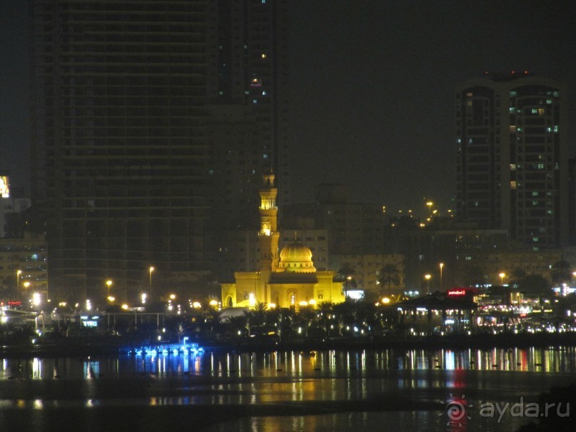 фото Holiday International Sharjah Hotel