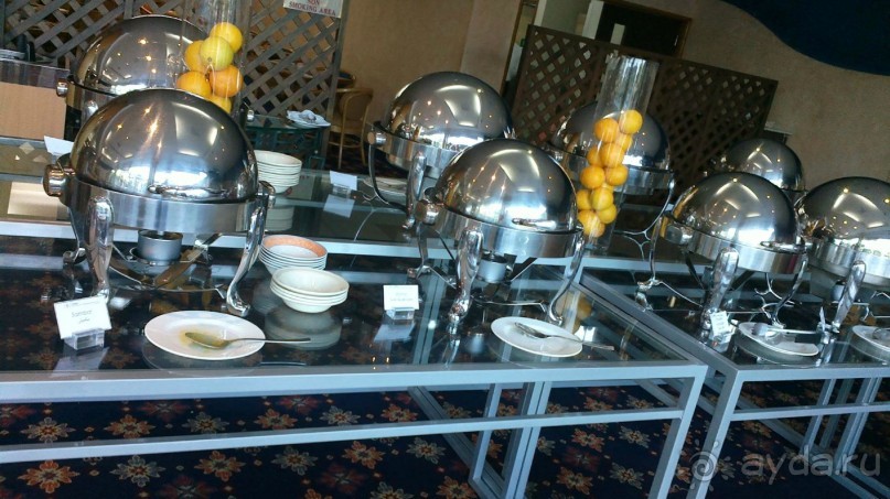 фото Holiday International Sharjah Hotel