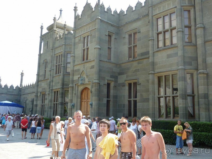 У подножия Ай-Петри...