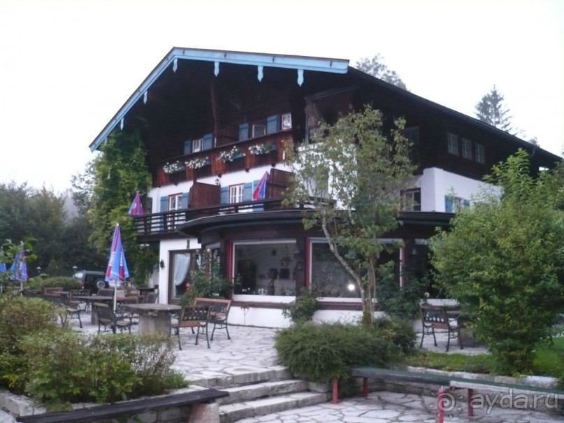 Отель Альпина, который приютил нас на ночь.