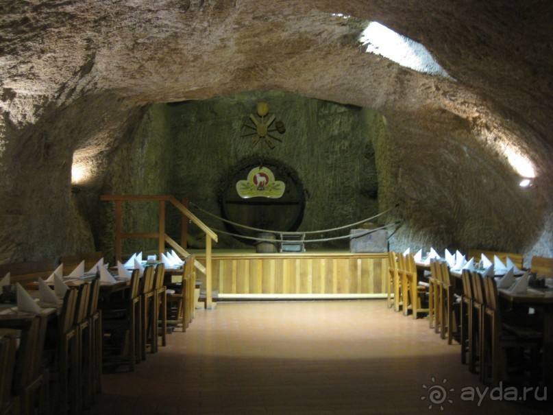 Вот так выглядит один из залов ресторана.