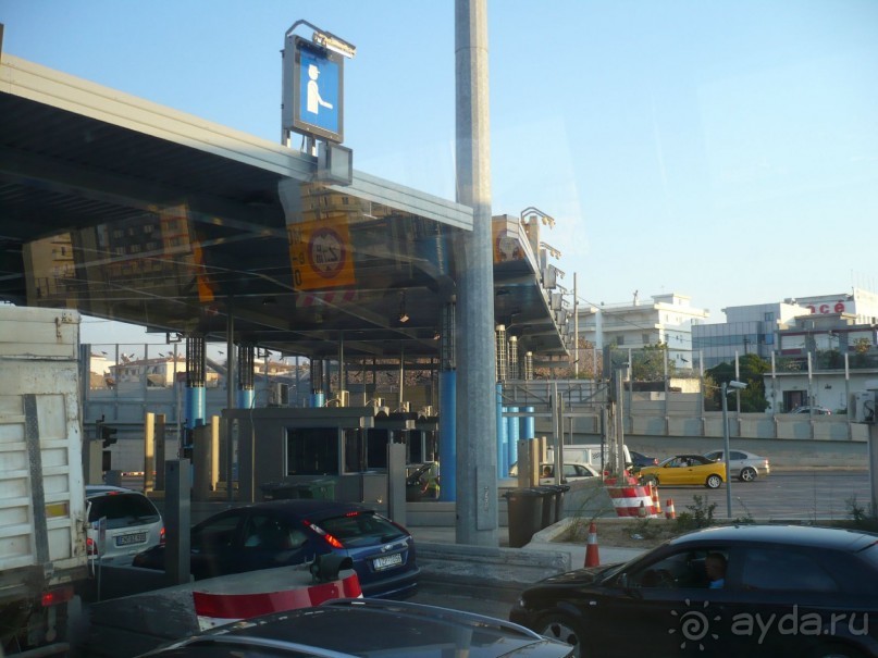 Здесь мы въезжаем на платную Олимпийскую трассу. 