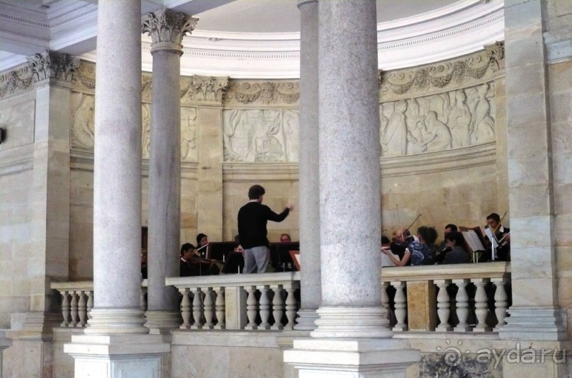 Карловарский симфонический оркестр в Млынской коллонаде