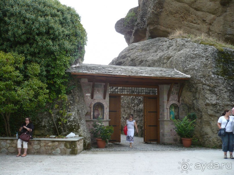 Нижние ворота монастыря