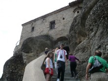 Мы почти поднялись в монастырь