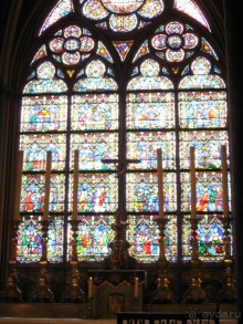 Очень красивые витражи.