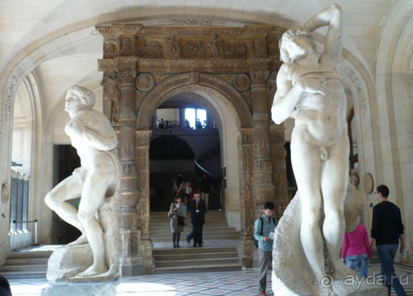 А вот не менее известные рабы Микельанджело.