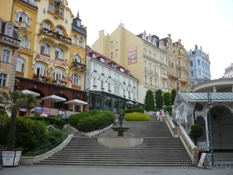 Спуск с улицы Замесский вирш к источникам.