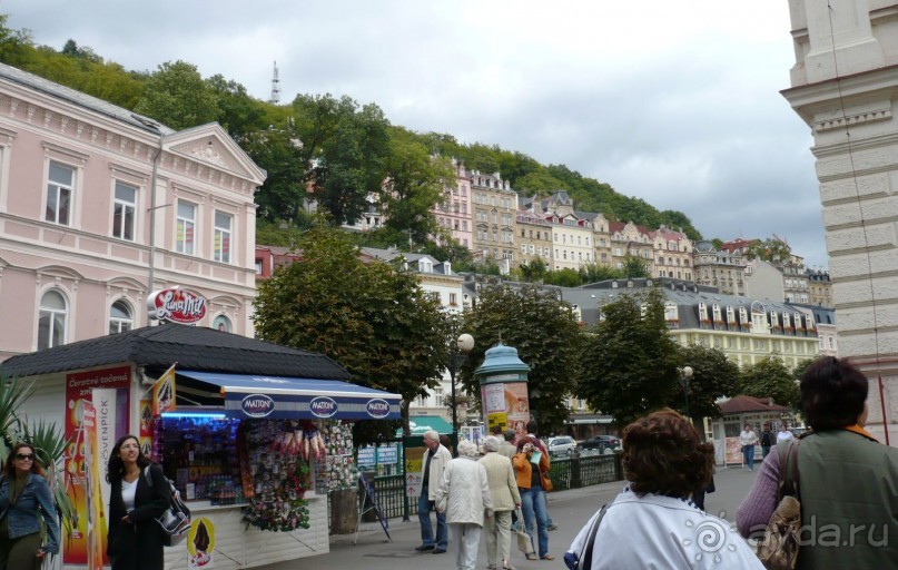 На этом фото можно составить представление о том, что такое отели первой и второй линии.