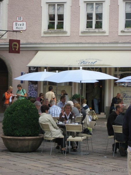 Та самая кондитерская, где делают и продают настоящие конфетки "Моцарт"