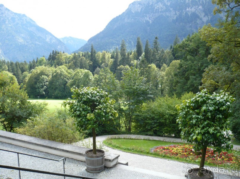 Вид от Мавританского киоска на Альпы