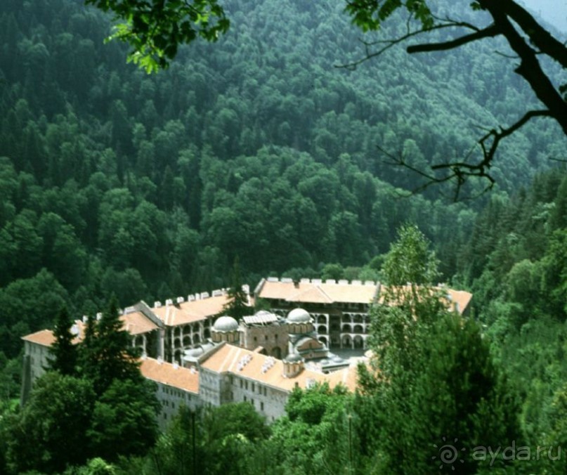 Болгарские монастыри