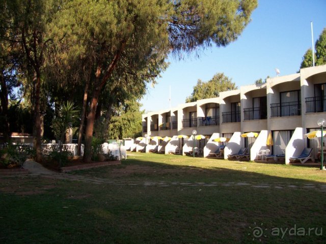 Лужаука справа