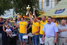 Альбом отзыва "Четвертый месяц лета"