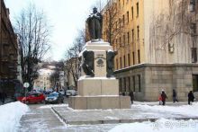 Олени, хаски и Полярный круг