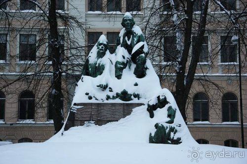 Олени, хаски и Полярный круг