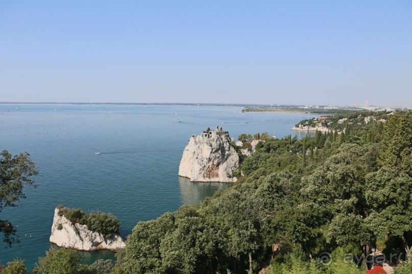 Замок Дуино