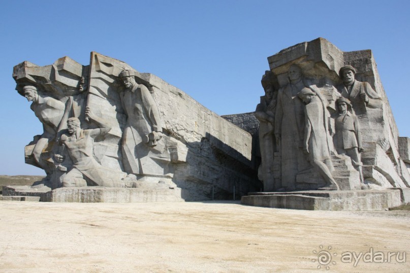 Вдоль Черного моря с заходом в День Дурака, часть 2.