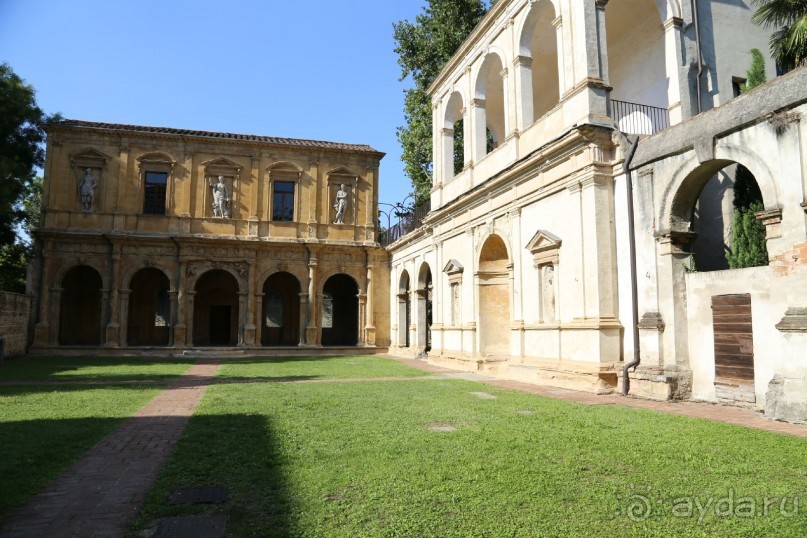 фото Golden Tulip Grand Italia