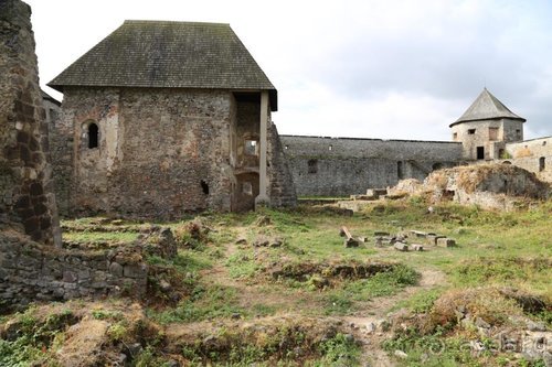 Драконы, замки и пещеры Западной Украины и Восточной Европы