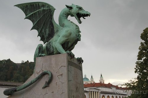 Драконы, замки и пещеры Западной Украины и Восточной Европы