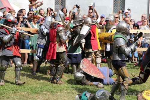 Драконы, замки и пещеры Западной Украины и Восточной Европы