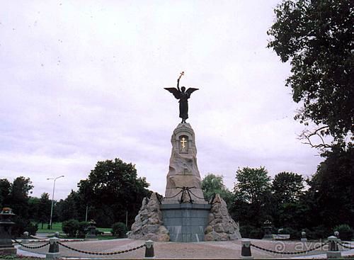 Памятник броненосцу "Русалка"