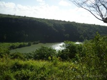 Вид на реку Чавон с холма городка Альтос Де Чавон