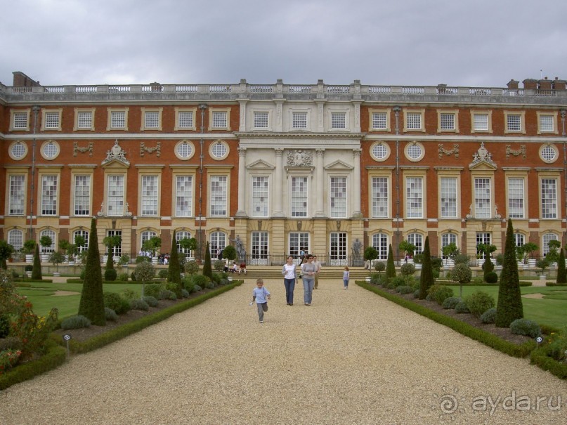 Хэмптон Корт Палас — резиденция Тюдоров