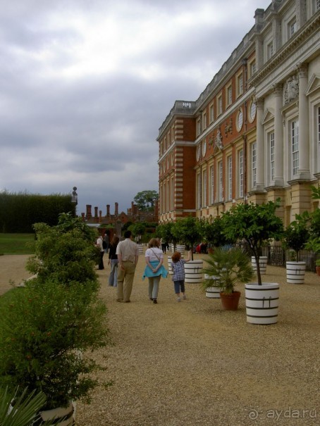 Хэмптон Корт Палас — резиденция Тюдоров