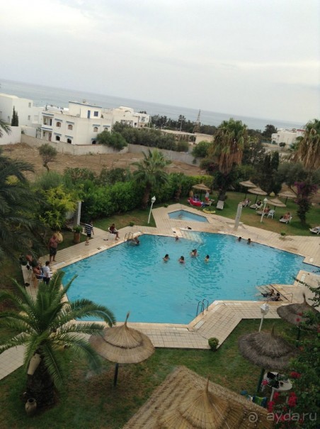 Моё мнение: нужно категорически запретить продажи этого антисанитарного хостела!