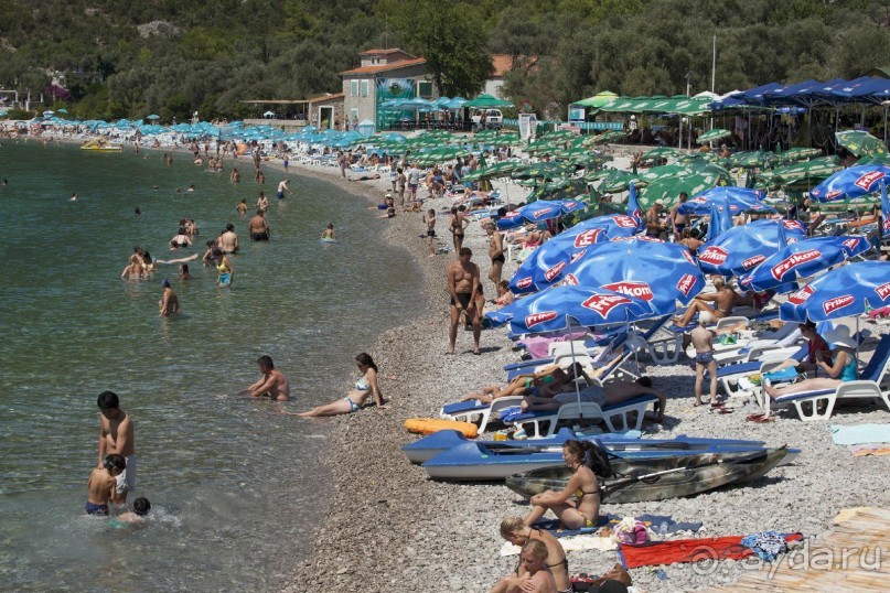 Новый отель в бухте Жаница