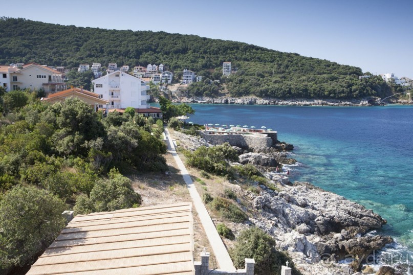 Новый уютный отель в тихом месте