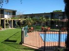 приличный аэропортовский отель