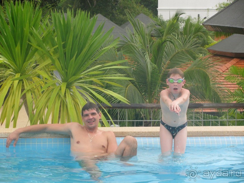 в бассейне джакузи