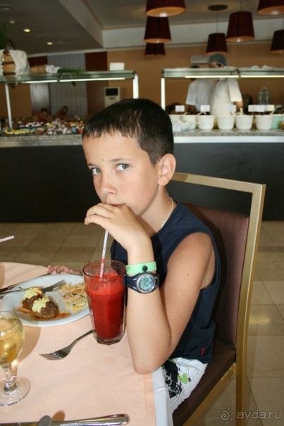 Клубничный сок за 5 долл.