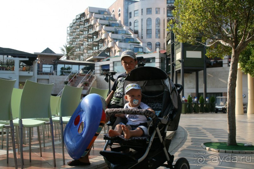 Две разные стороны одного отеля