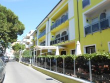  отель соответствует цене 3 звезды-но жена хозяина не выносимая злая тётя