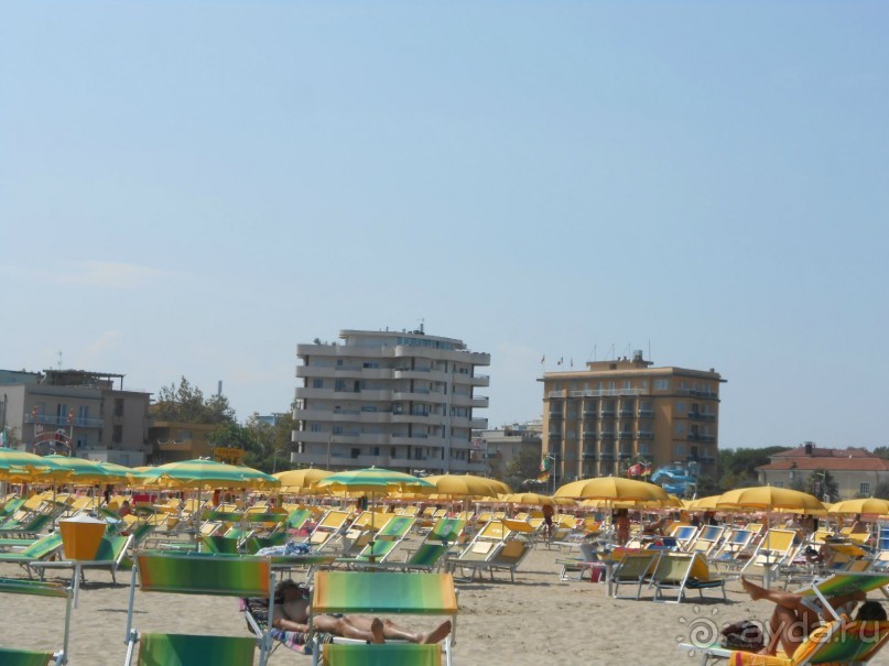  отель соответствует цене 3 звезды-но жена хозяина не выносимая злая тётя