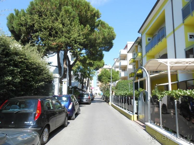 отель соответствует цене 3 звезды-но жена хозяина не выносимая злая тётя отель соответствует цене 3 звезды-но жена хозяина не выносимая злая тётя