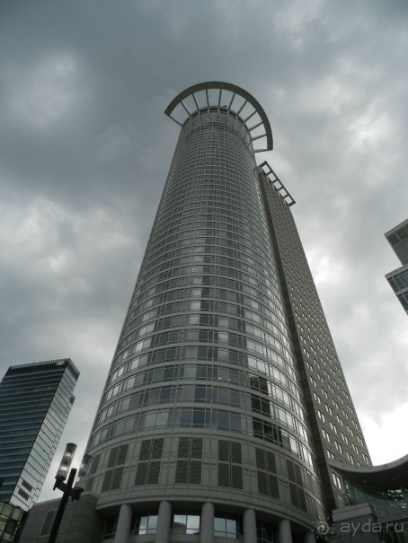 ВестендТурм (нем. Westend Turm, 208 метров)