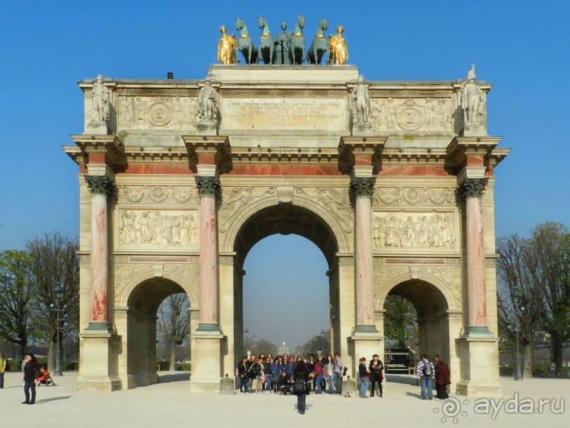  малая Триумфальная арка на площади Карусель