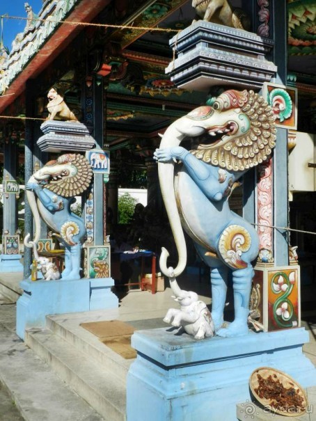 Пригольные лёвослоники