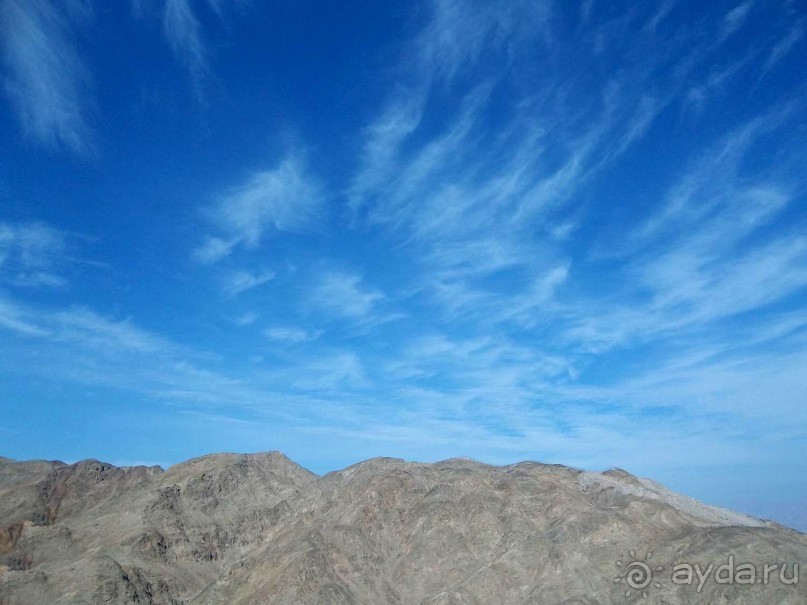 вид на горы с балкона