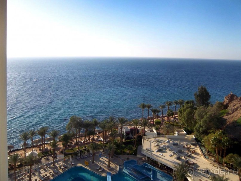 Вид  на море из  номера 