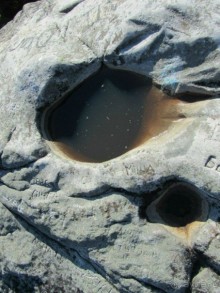 То ли ванны, то ли глаза… (Писаный Камень)