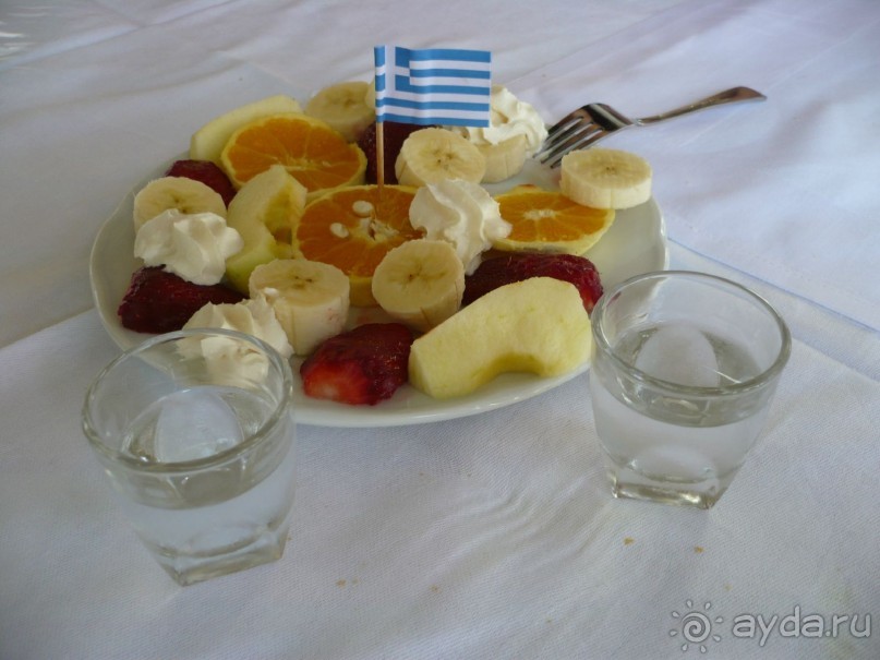 Крит! Мир! Май !