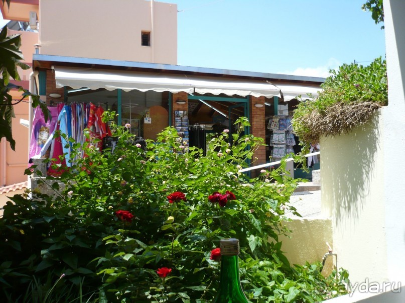 Крит! Мир! Май !